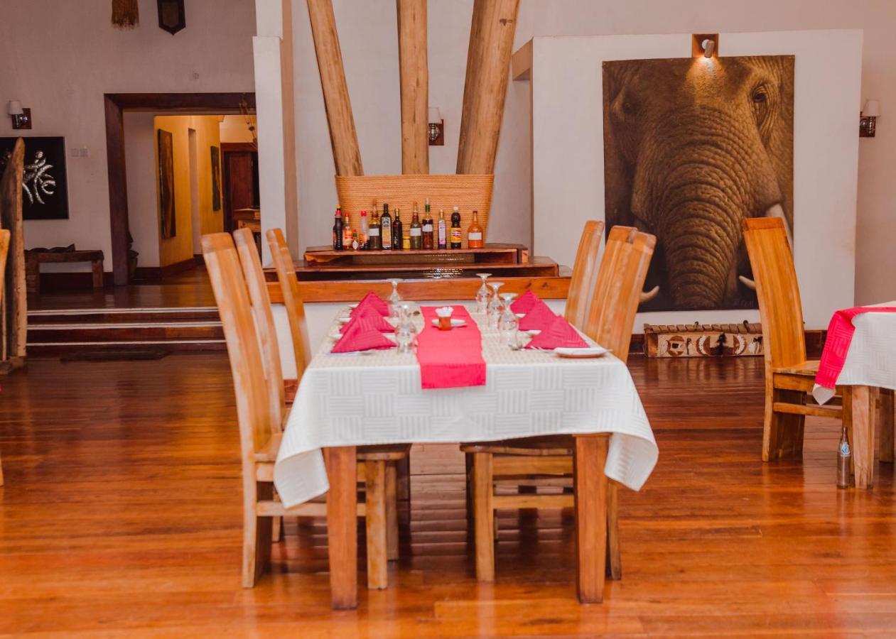 Escarpment Luxury Lodge Manyara Мто-ва-Мбу Екстер'єр фото